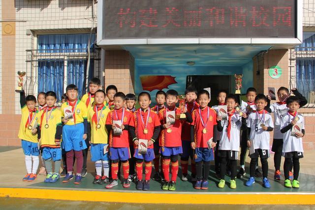 郑薇留在现场侦查决赛对手 日本23分大胜韩国